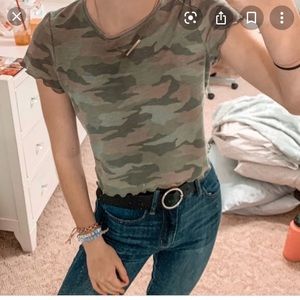 Cropped lettuce edge top